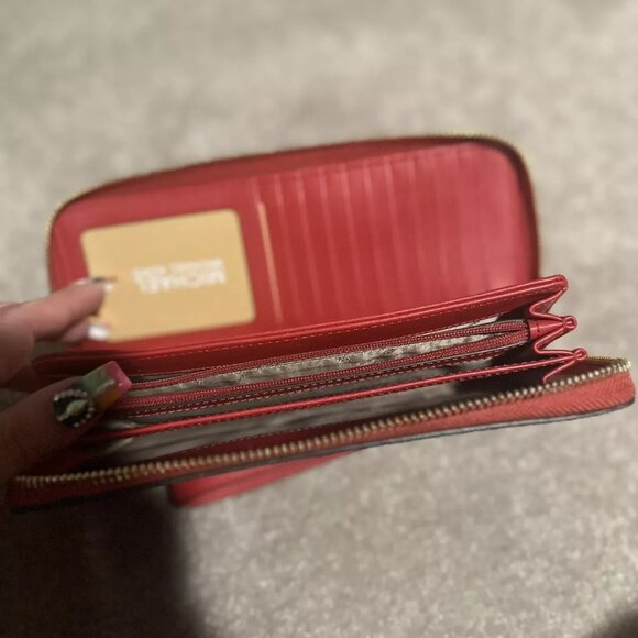 MICHAEL KORS JET SET TRAVEL LARGE Continental Wallet Wristlet Dark Brown And Red - Picture 2 of 5